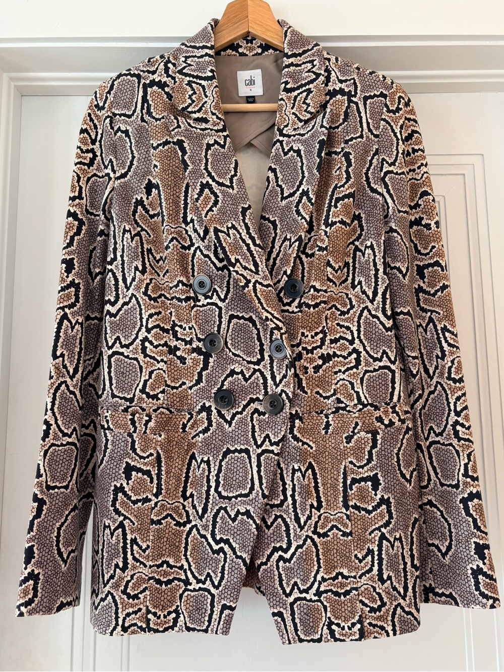 Cabi Python Blazer - Picture 3 of 12